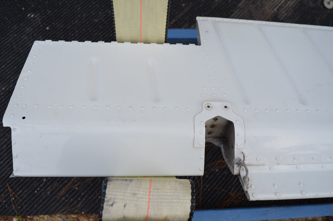 Used aircraft parts for sale 45135030-9 BEECHCRAFT 95-B55 ALEIRON ASSEMBLY LH LESS TAP