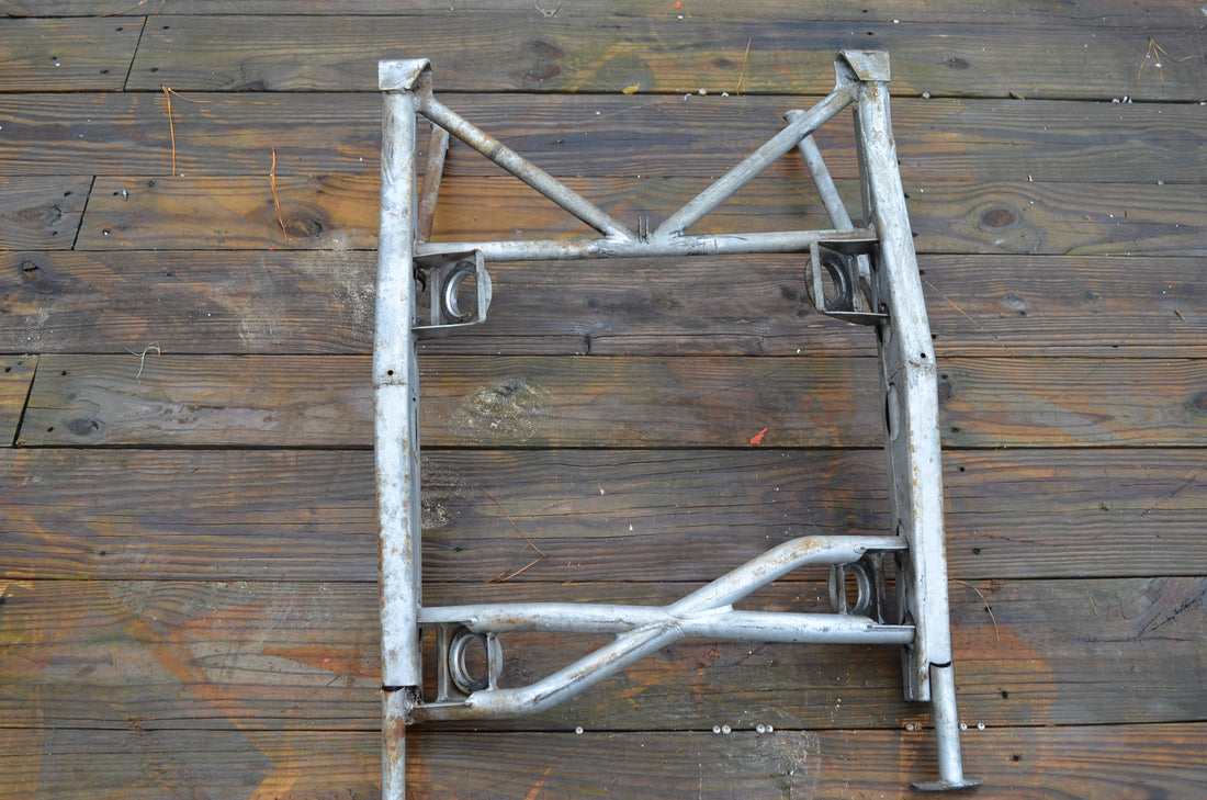 Used aircraft parts for sale 96-910005-75 BEECHCRAFT 95-B55 MOUNT ASSEMBLY ENGINE