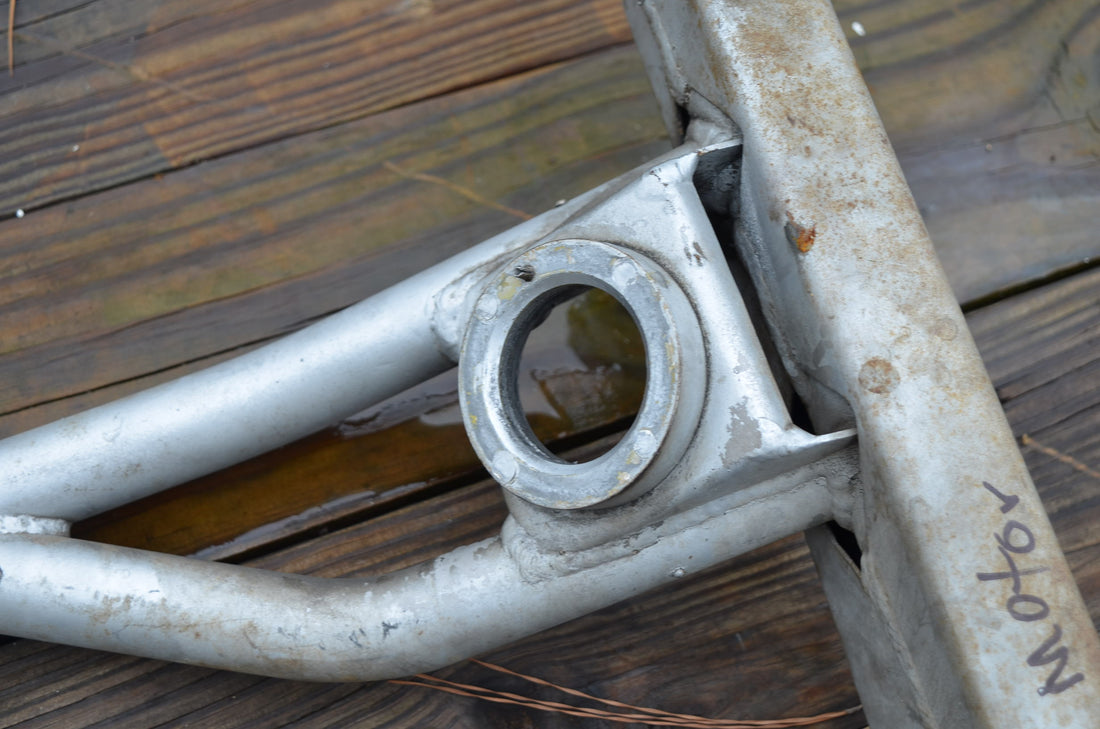 Used aircraft parts for sale 96-910005-75 BEECHCRAFT 95-B55 MOUNT ASSEMBLY ENGINE