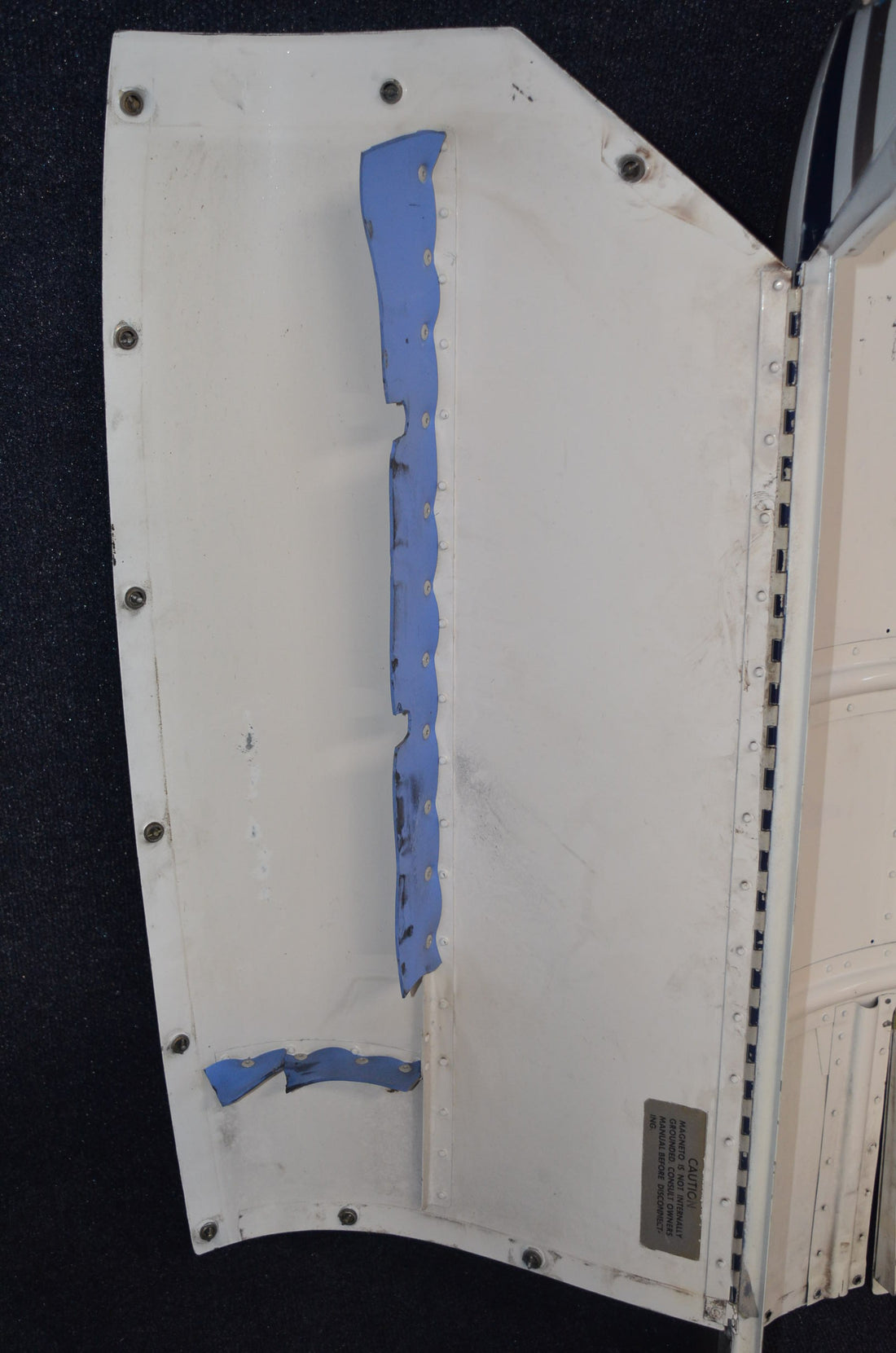 Used aircraft parts for sale 96-910011-626 BEECHCRAFT 95-B55 BOTTON ASSY COWL ENGINE WITH SIDE DOOR