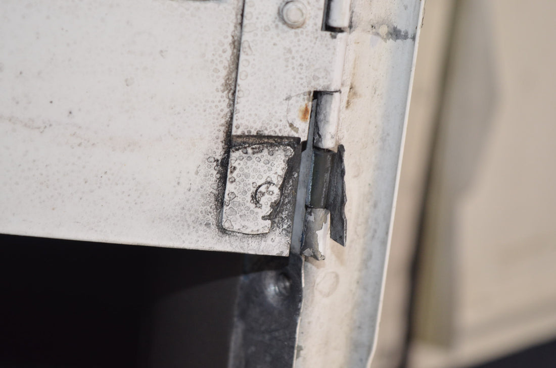 Used aircraft parts for sale 96-910011-626 BEECHCRAFT 95-B55 BOTTON ASSY COWL ENGINE WITH SIDE DOOR