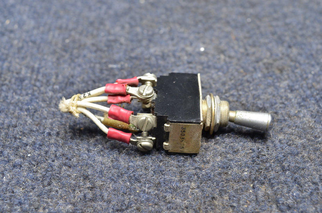 Used aircraft parts for sale 35-380053-1 BEECHCRAFT 95-B55 TOGGLE SWITCH ASSY PRICE IS FOR EACH