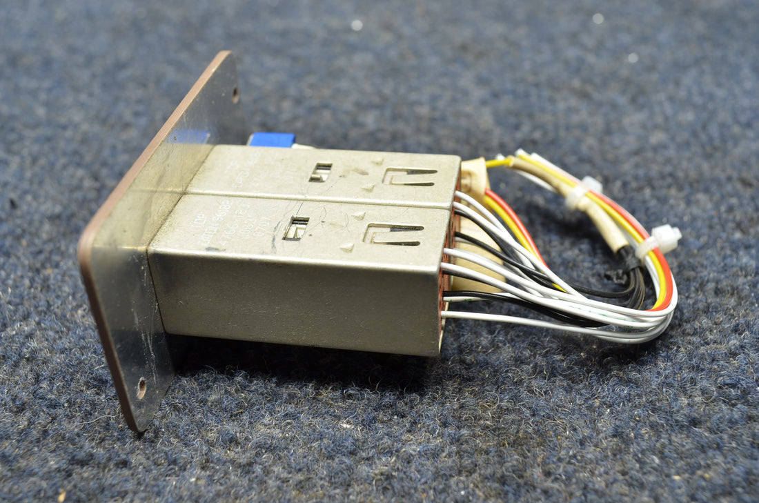 Used aircraft parts for sale 4766-123 BEECHCRAFT 95-B55 GPS ANUNCIATOR SWITCH 28 VOLTS