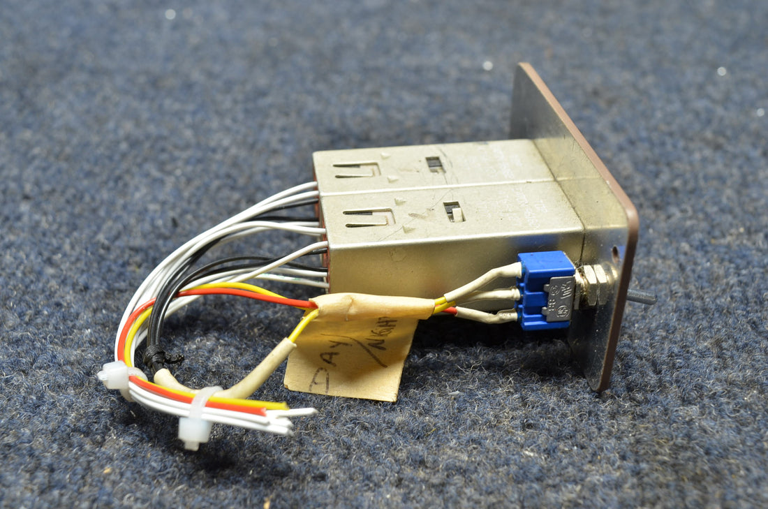 Used aircraft parts for sale 4766-123 BEECHCRAFT 95-B55 GPS ANUNCIATOR SWITCH 28 VOLTS