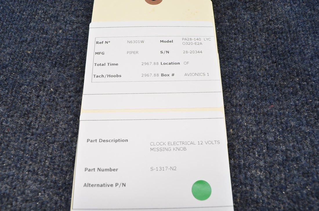 Used aircraft parts for sale S-1317-N2 PIPER PA28-140 CLOCK ELECTRICAL 12 VOLTS MISSING KNOB
