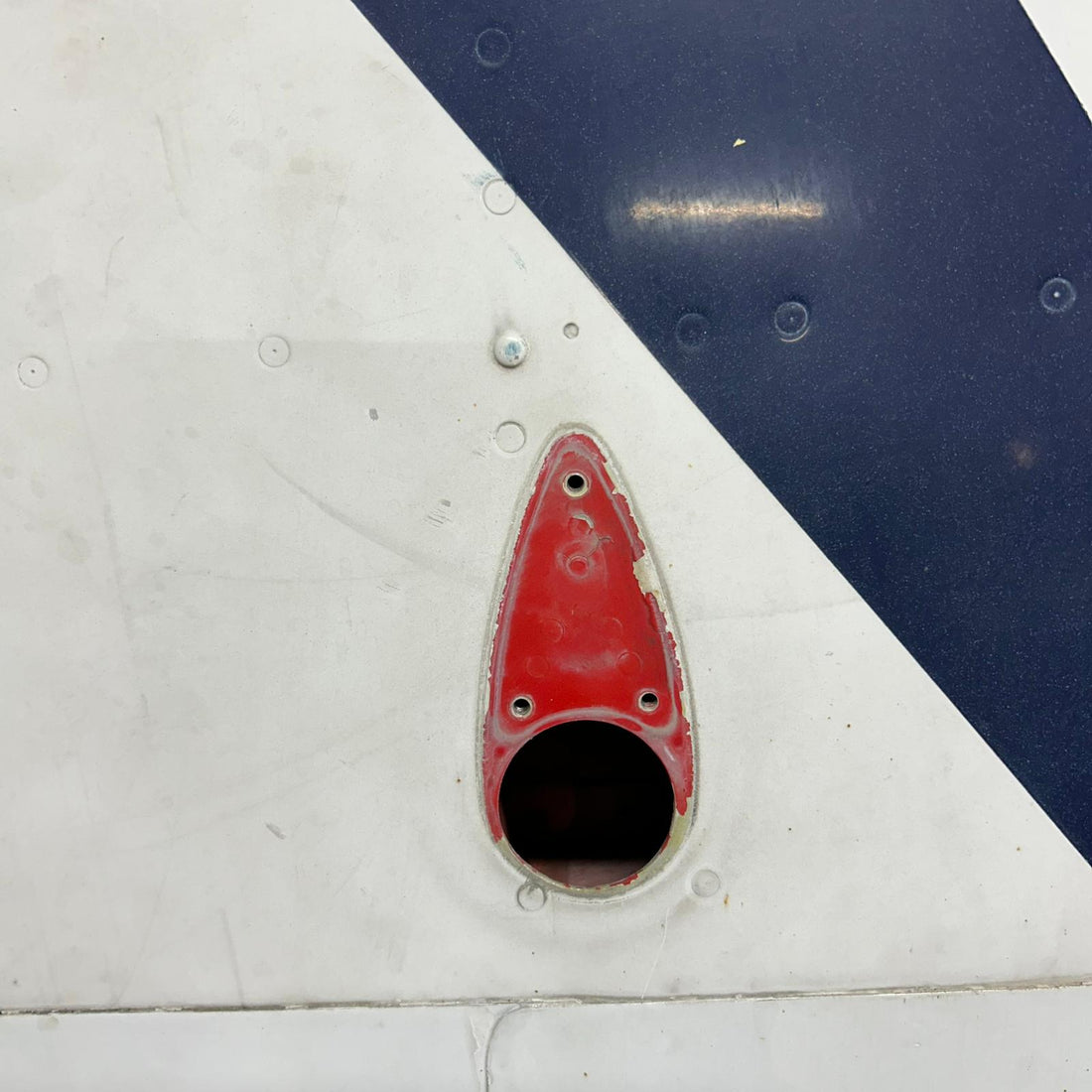 Used aircraft parts for sale 96-170000-604 BEECHCRAFT 95-B55 TIP ASSEMBLY RH