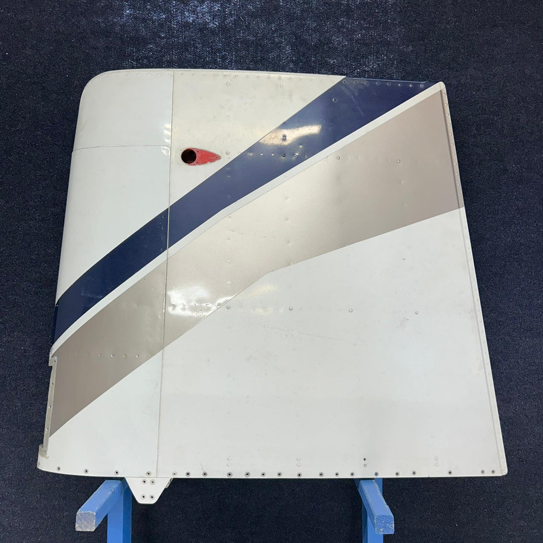 Used aircraft parts for sale 96-170000-604 BEECHCRAFT 95-B55 TIP ASSEMBLY RH