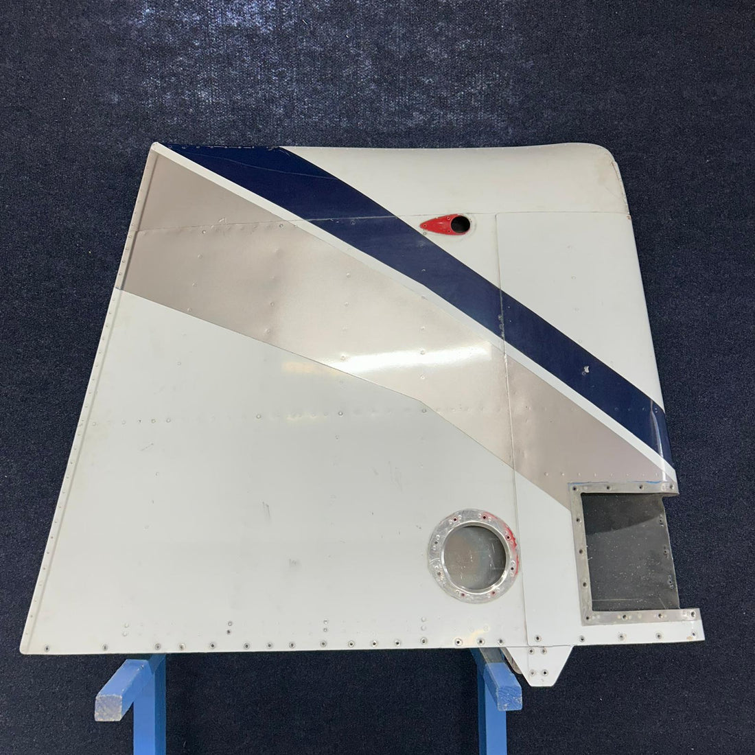 Used aircraft parts for sale 96-170000-604 BEECHCRAFT 95-B55 TIP ASSEMBLY RH