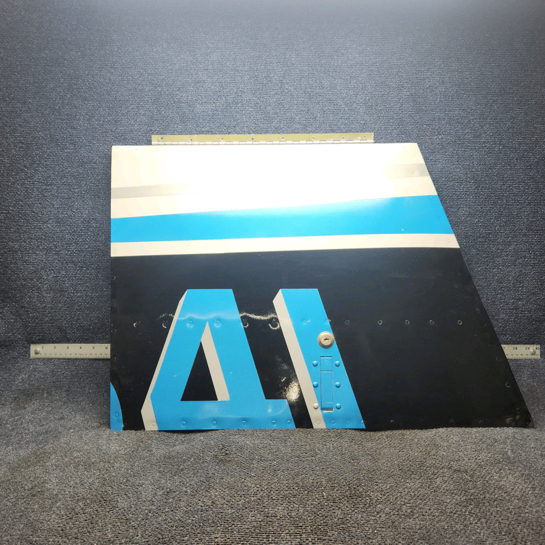 Used aircraft parts for sale, 66793-018 Piper PA28-161 Baggage Door Assembly – Sold with Lock