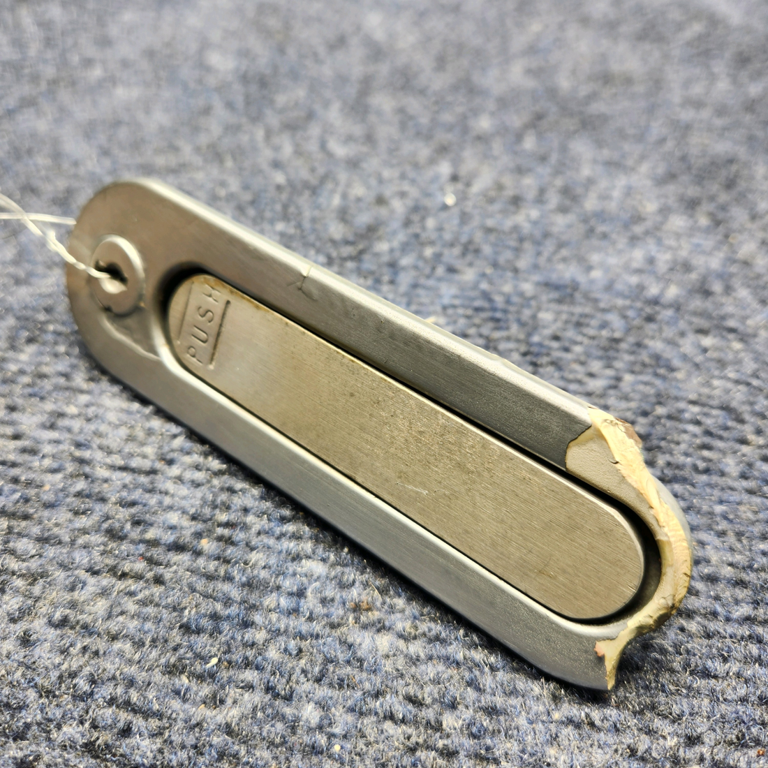 Used aircraft parts for sale, H2532-6 Beechcraft C23 SUNDOWNER CABIN DOOR LATCH ASSEMBLY RH W/ KEY