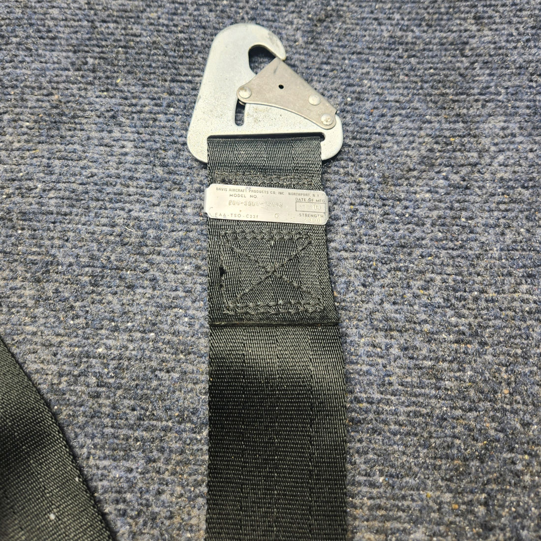 Used aircraft parts for sale, FDC-5900-150-2 Davis Aircraft Products Mooney M20J SEATBELT MOONEY REAR SEAT (BLACK)