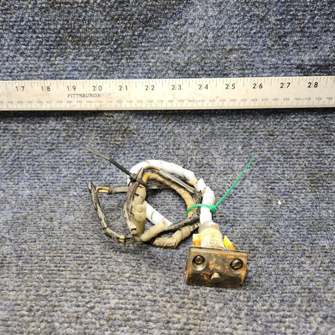 Used aircraft parts for sale, 602EN67-6B Cessna 172RG Nose Gear Squat Switch