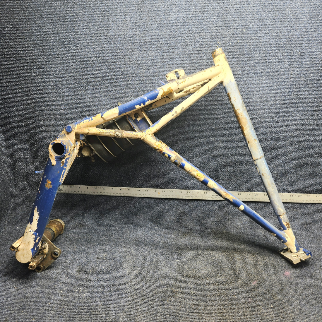 Used aircraft parts for sale, 520022-9501 Mooney M20K MAIN GEAR STRUT ASSEMBLY LH