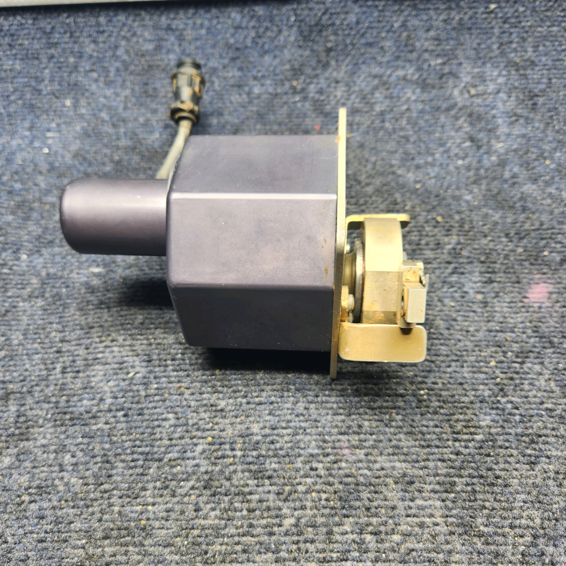 Used aircraft parts for sale, 1C812-2-801 Mooney M20K EDO-AIRE AUTOPILOT PITCH SERVO ASSEMBLY