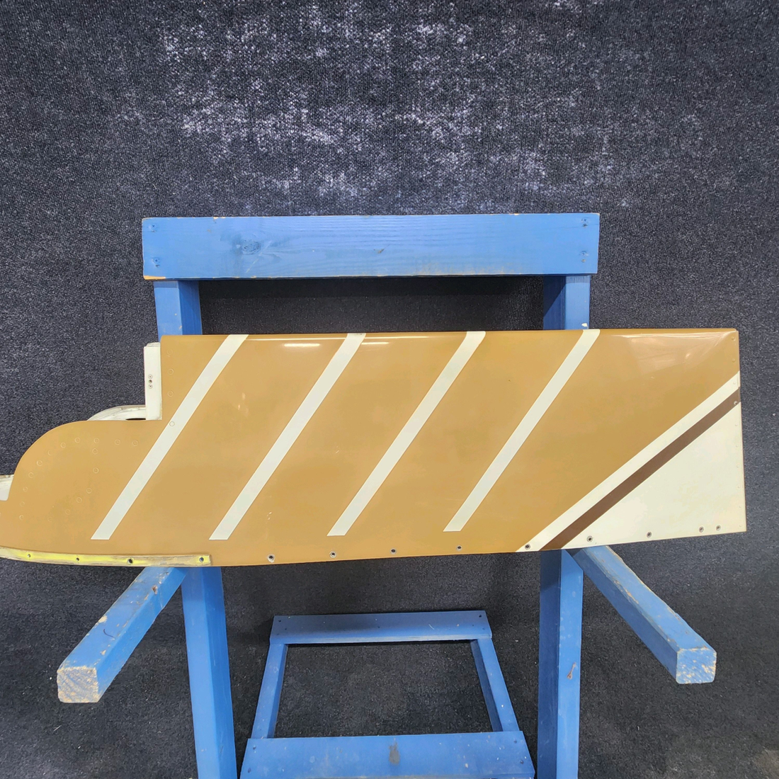 Used aircraft parts for sale, 000-170001-42 Beechcraft F33A RH WING TIP- HAVE DENT