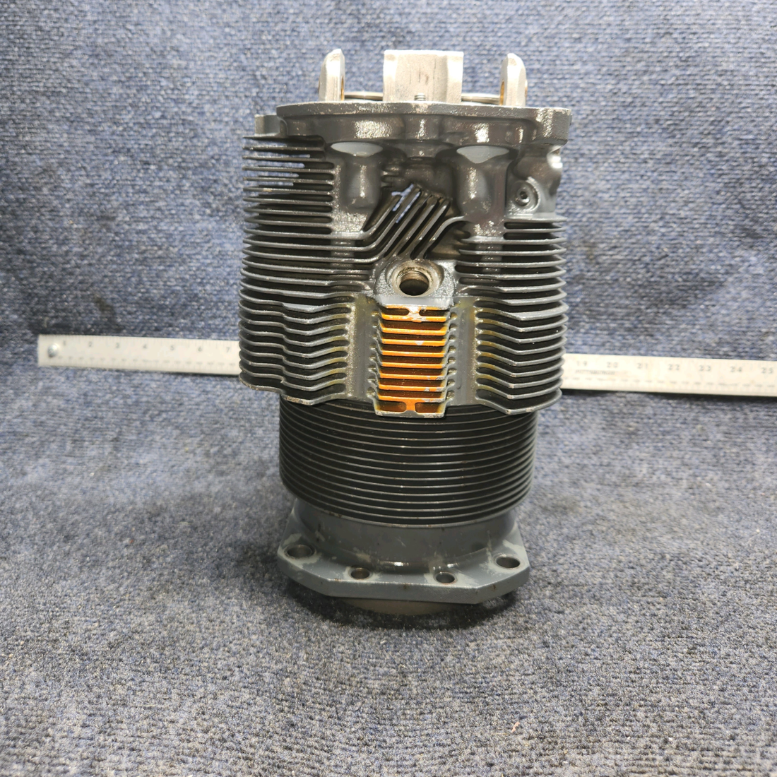 Used aircraft parts for sale, LW12416 Lycoming CESSNA 172K CYLINDER WIDE DECK USED IN O-320 SERIES CHROME -10 HRS ONLY