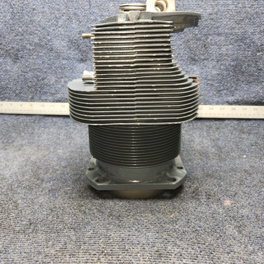 Used aircraft parts for sale, LW12416 Lycoming CESSNA 172K CYLINDER WIDE DECK USED IN O-320 SERIES CHROME -10 HRS ONLY