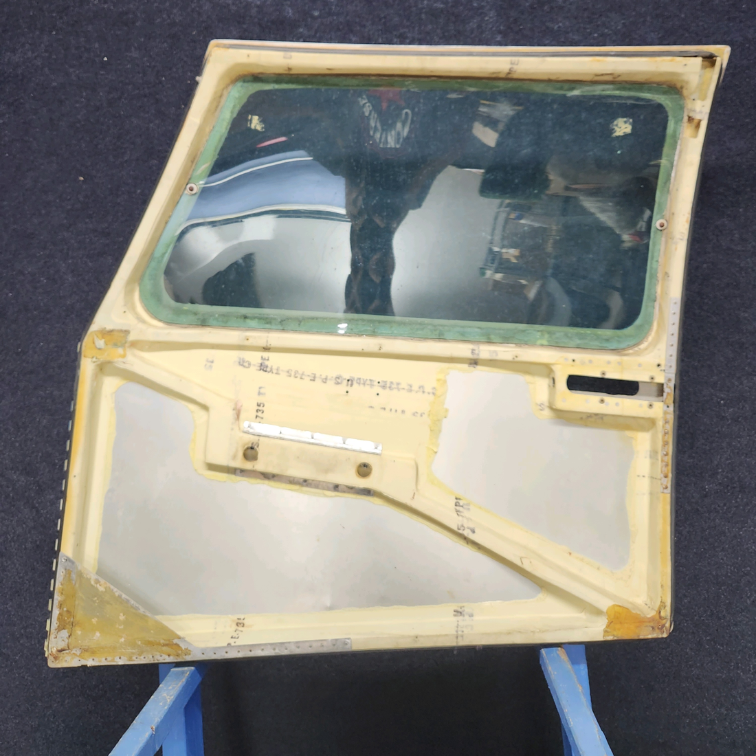 Used aircraft parts for sale, 169-420036-620 Beechcraft C23 SUNDOWNER RH DOOR ASSY