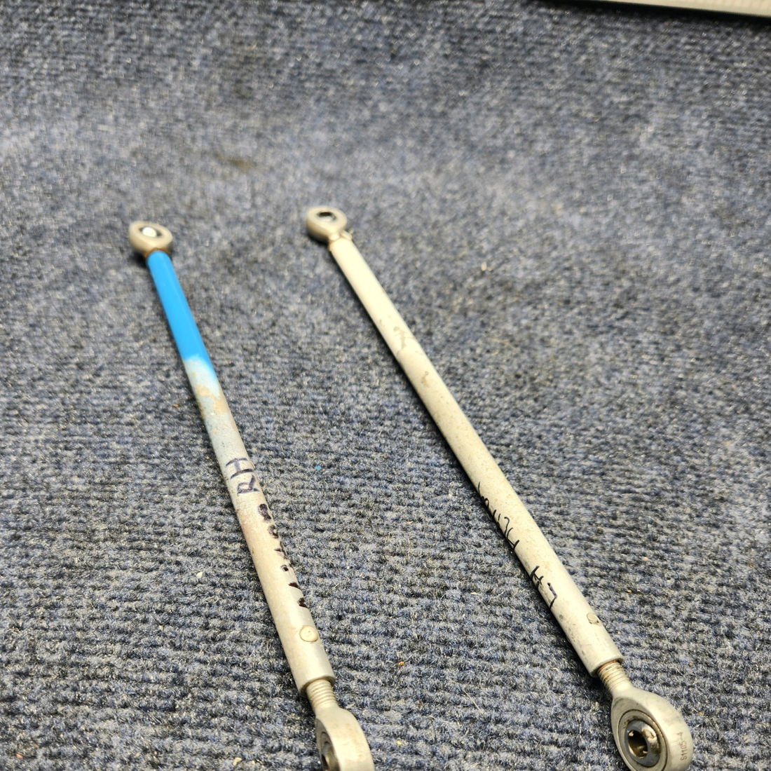 Used aircraft parts for sale, 169-524035-3 Beechcraft C23 SUNDOWNER TUBE ASSEMBLY AILERON PUSH ROD "PRICE PER EACH"