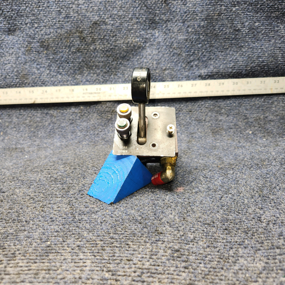 Used aircraft parts for sale, 9881020-2 Cessna 172RG Landing Gear Selector Valve