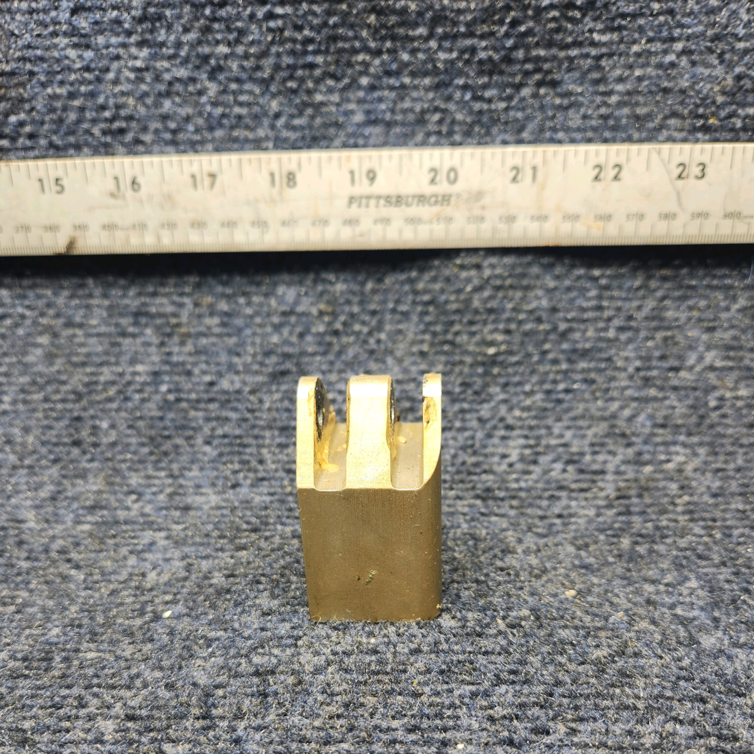 Used aircraft parts for sale, 950092-501 Mooney M20J LUG ENGINE RETRACT