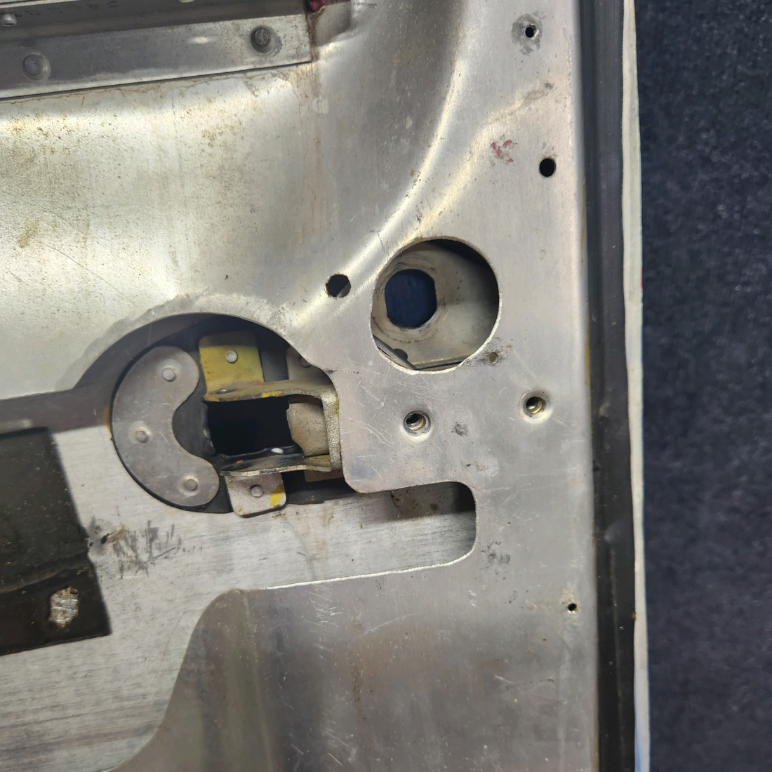 Used aircraft parts for sale, 310225-501 Mooney M20K CABIN DOOR FRAME STRUCTURE WITH HINGE