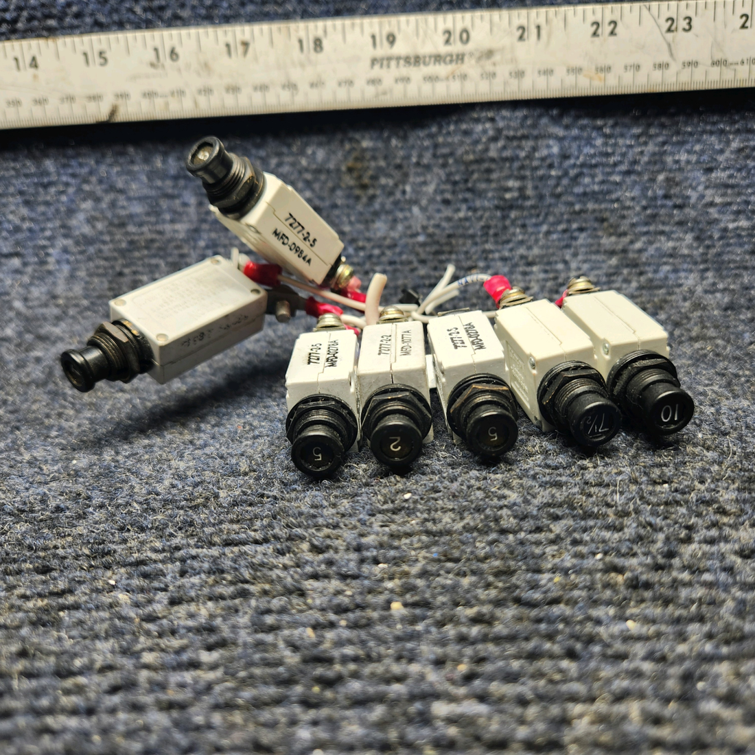 Used aircraft parts for sale, 7277-2-5 / -2 / -10 / -1 MOONEY M20J SET KLIXON CIRCUIT BREAKER THREE 5A -ONE-2A - ONE -10-ONE 7A )NE 1A. TOTAL SEVEN