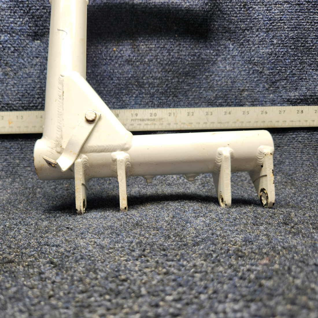 Used aircraft parts for sale, 520002-501 Mooney M20J LOWER MAIN GEAR SPINDLE ASSEMBLY LH