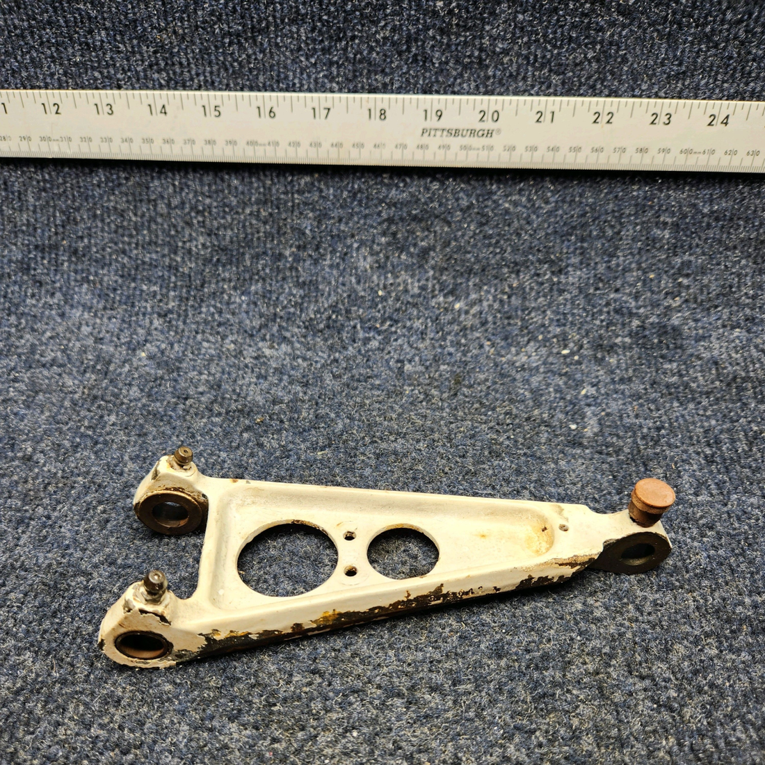 Used aircraft parts for sale, 45-815011-6 BEECHCRAFT F35 MAIN GEAR TORQUE LINK ASSY UPPER