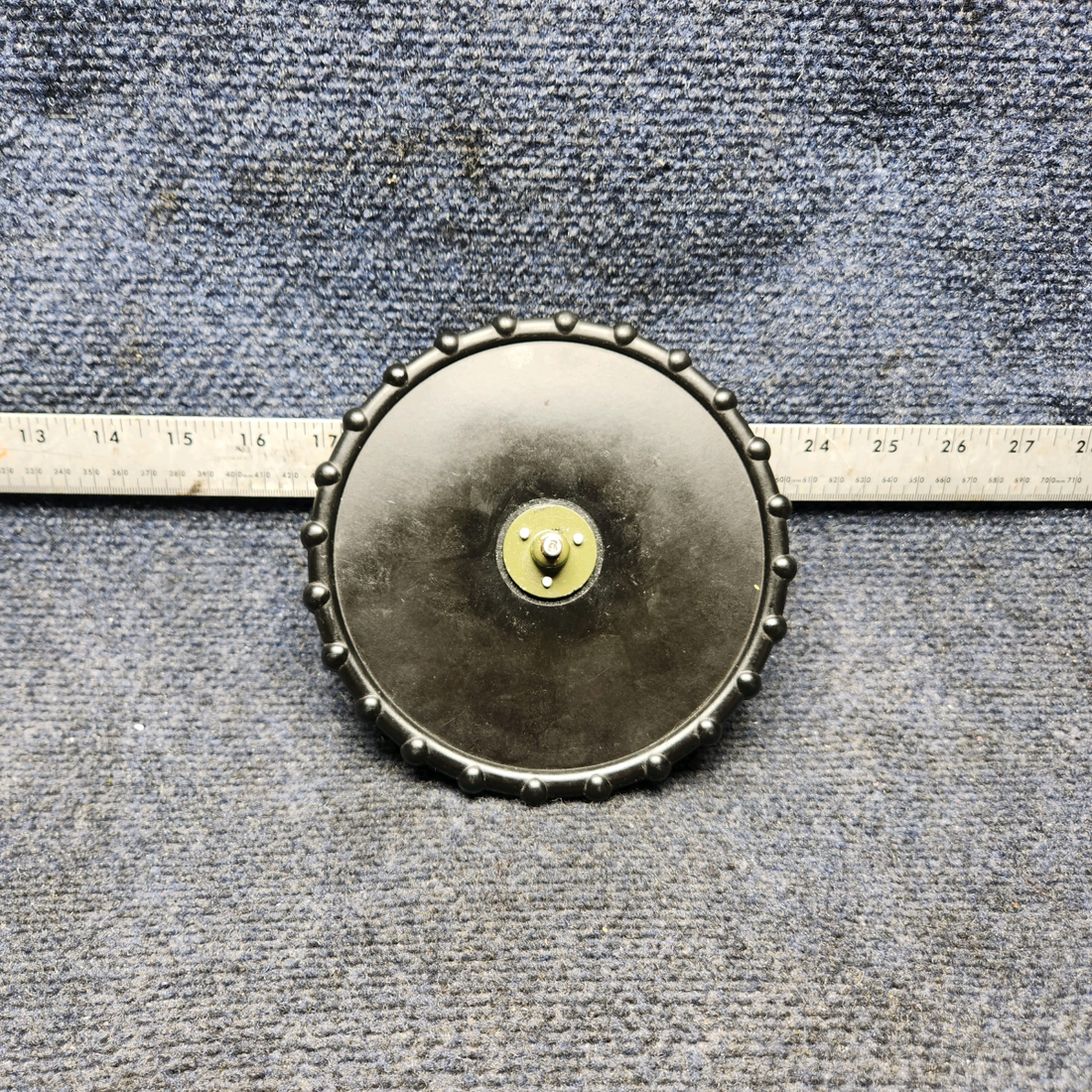 Used aircraft parts for sale, 0713656-1 CESSNA 172K ELEVATOR TRIM WHEEL WITH RETAINER ASSEMBLY