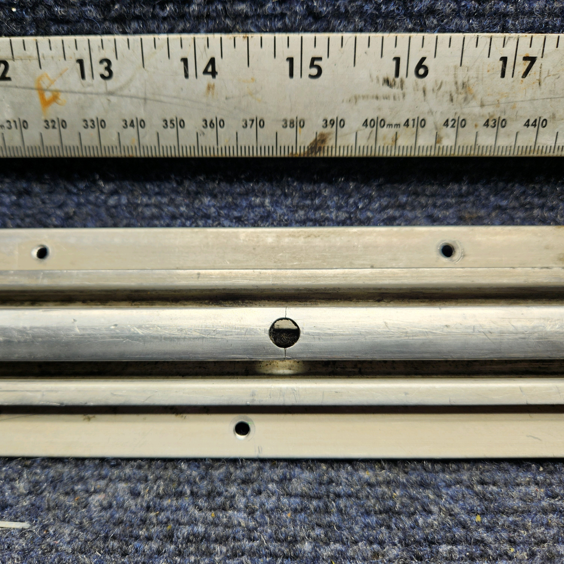 Used aircraft parts for sale, 0511240-9 CESSNA 172K INBOARD SEAT RAIL LH