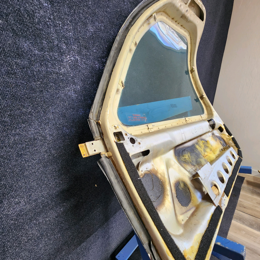 Used aircraft parts for sale, 36-420010-11 Beechcraft F33A CABIN DOOR ASSEMBLY