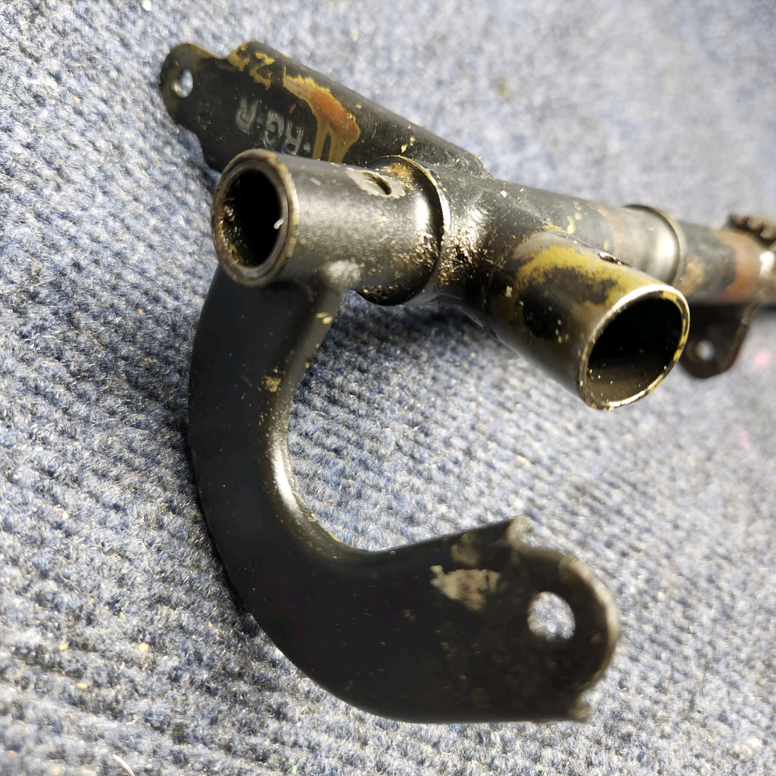 Used aircraft parts for sale, 2467001-2 CESSNA C172RG BAR WELD ASSY RUDDER CO-PILOT / RH