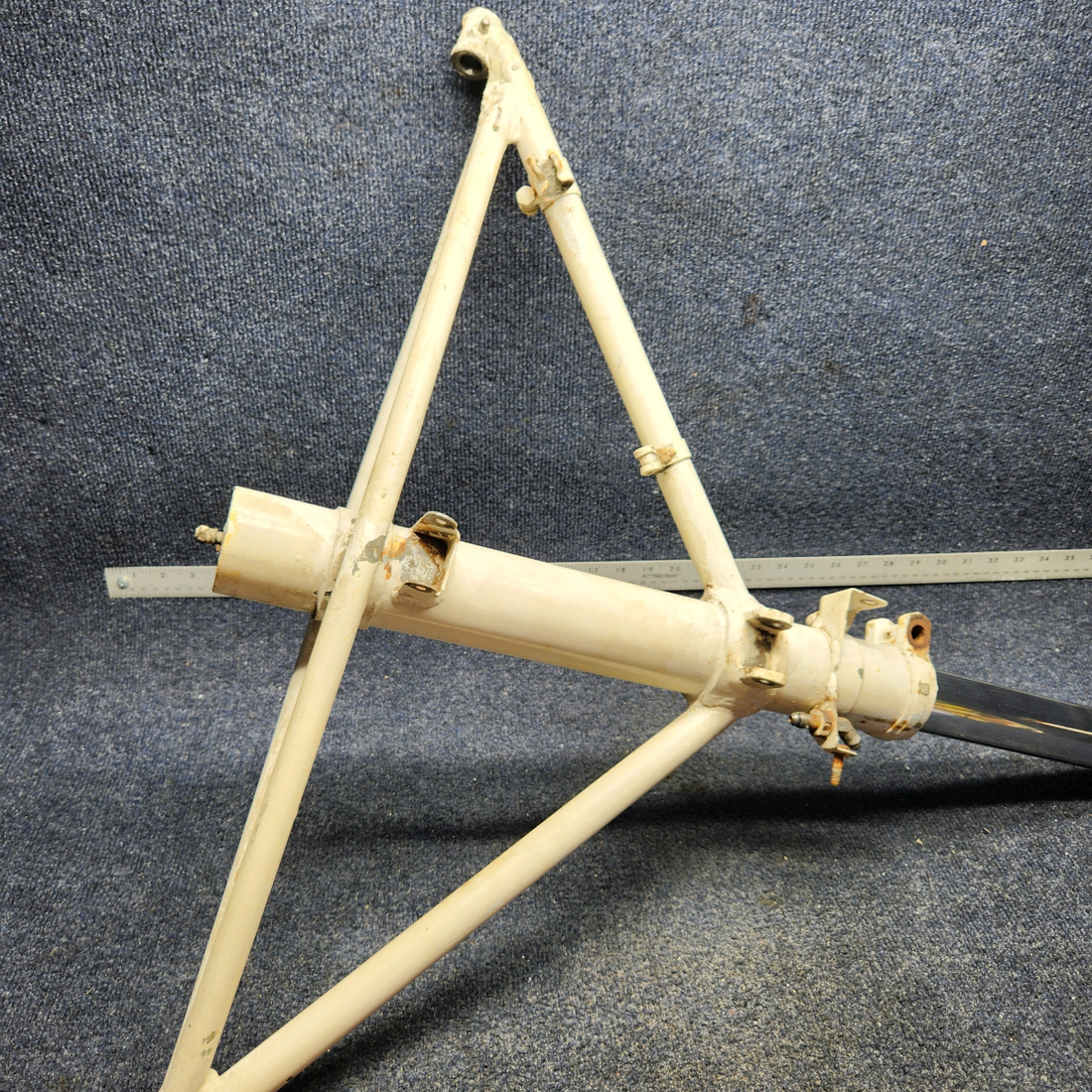 Used aircraft parts for sale, 45-815201-602 BEECHCRAFT F35 LANDING GEAR SHOCK ABSORBER ASSY LH