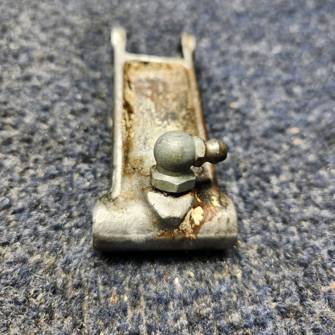 Used aircraft parts for sale, 35-825035 BEECHCRAFT F35 NOSE WHEEL STEERING LINK ASSY