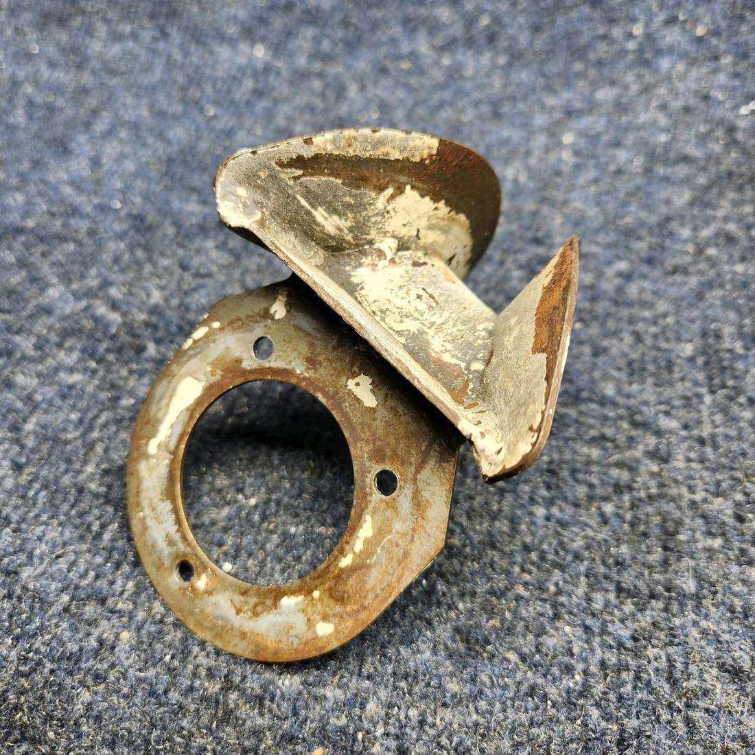 Used aircraft parts for sale, 67107-000 Piper PA32RT-300 NOSE GEAR ALIGNER GUIDE BRACKET