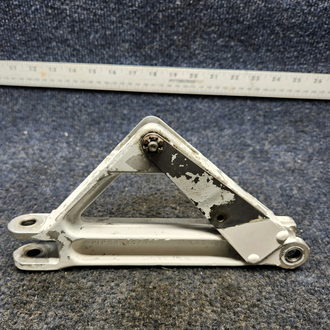 Used aircraft parts for sale, 67025-002 Piper PA32RT-300 LINK ASSEMBLY MAIN GEAR TRUSS LH
