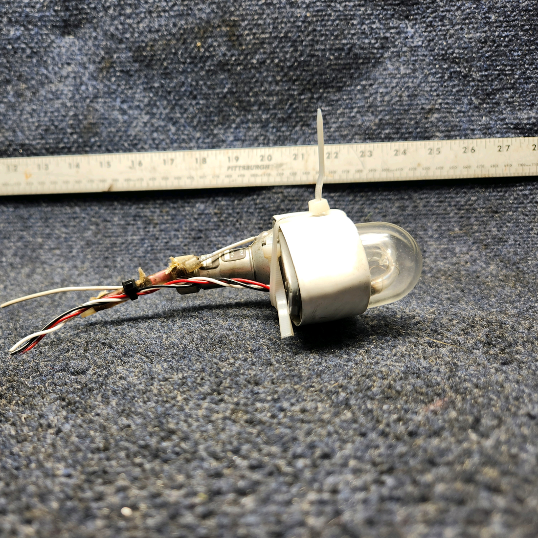 Used aircraft parts for sale, A650-PG-D-M Mooney M20J STROBE / NAV RH POSITION