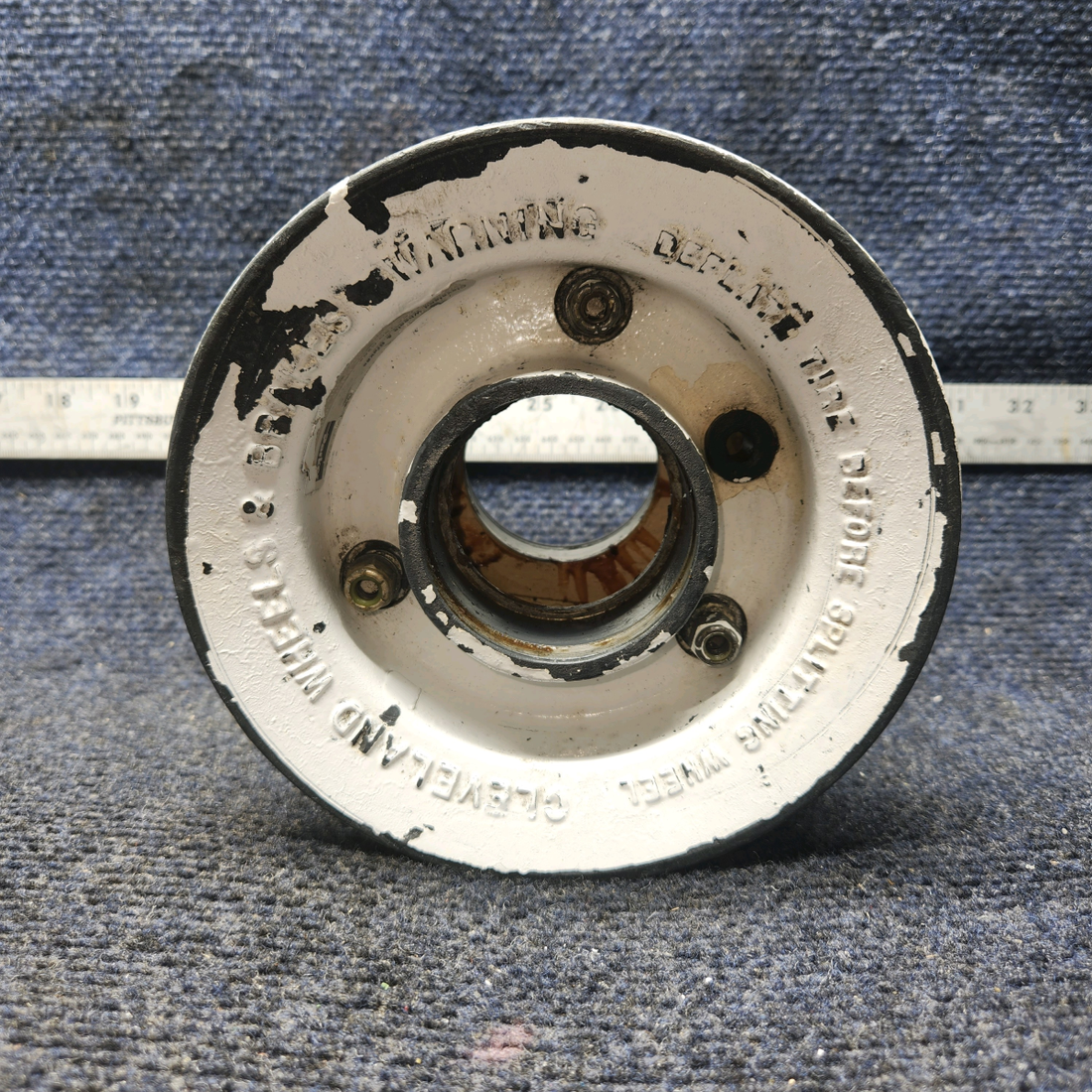 Used aircraft parts for sale, 40-77C Cleveland varios Piper, Cessna ,Beech, Mooney Wheel Assembly