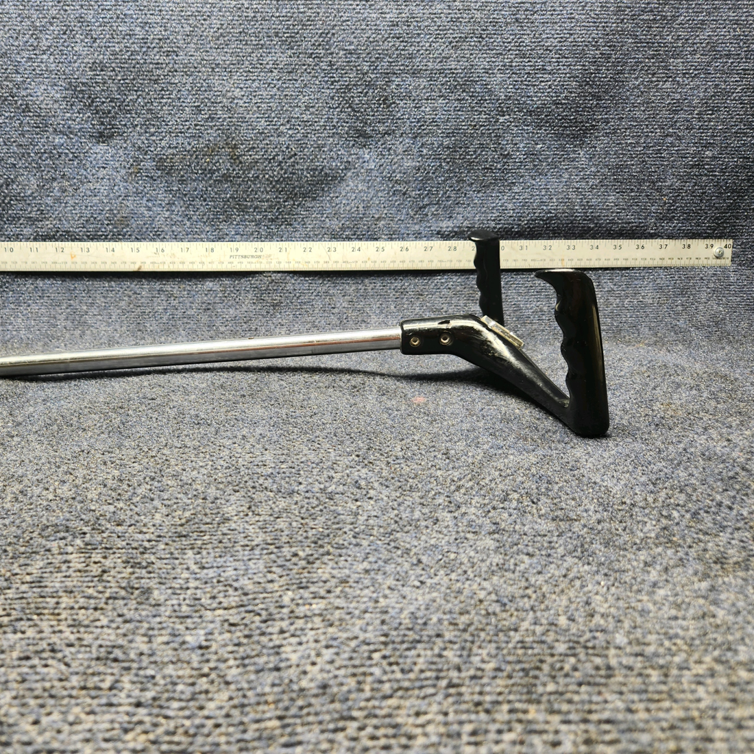 Used aircraft parts for sale, 0513240-14 CESSNA 172K CONTROL WHEEL LH / RH