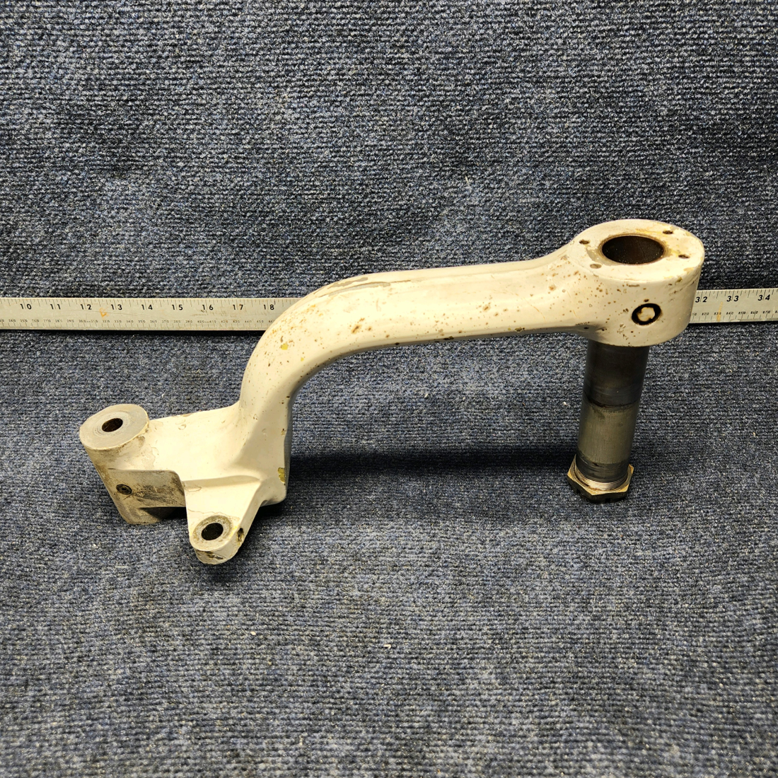Used aircraft parts for sale, 169-810000-613 Beechcraft C23 SUNDOWNER NOSE,  MAIN LANDING GEAR FORK AND AXLE ASSEMBLY LH