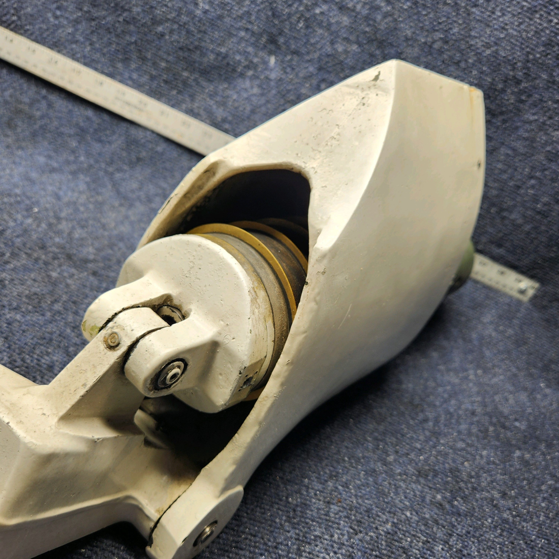 Used aircraft parts for sale, 169-810000-660 Beechcraft C23 SUNDOWNER RH MAIN LANDING GEAR ASSY