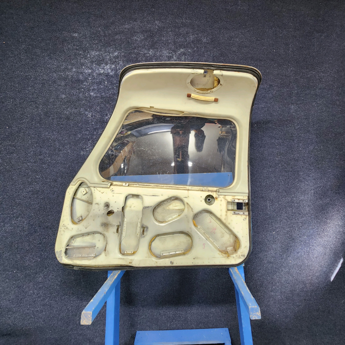 Used aircraft parts for sale, 79545-002 Piper PA28-161 Cabin Door Structure – Without Latch, Lock, and Hinges