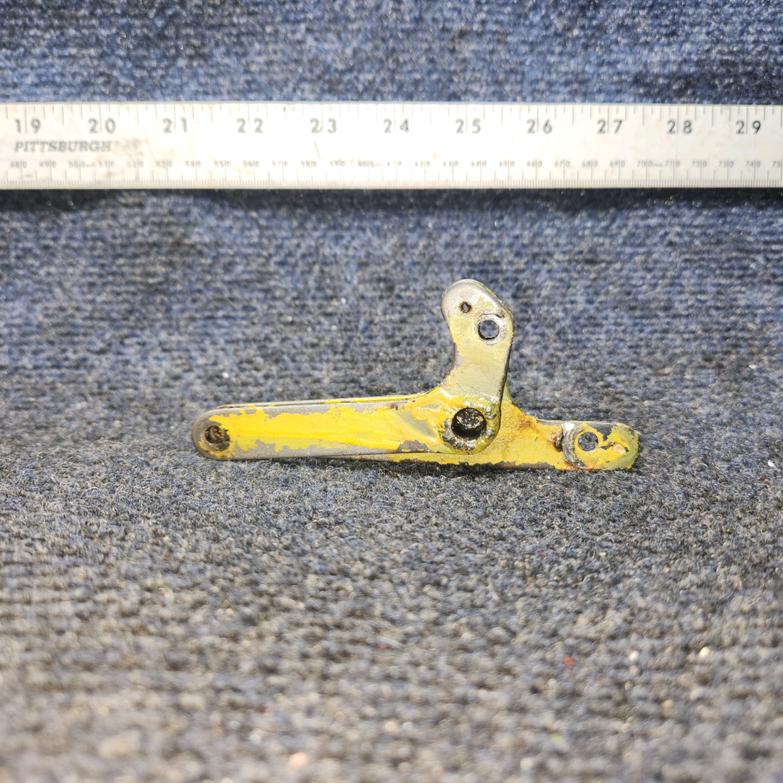 Used aircraft parts for sale, 310298-501 Mooney M20J Cabin Door Latch Handle Shaft – Inside