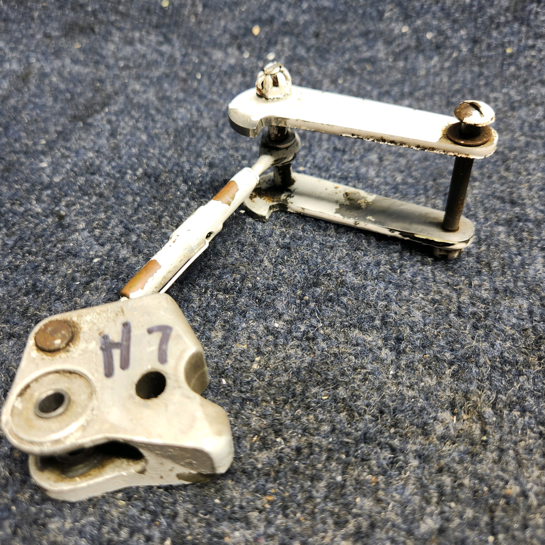 Used aircraft parts for sale, 67031-002 Piper PA32RT-300 LH GEAR RETRACTION FITTING / AND HOOK