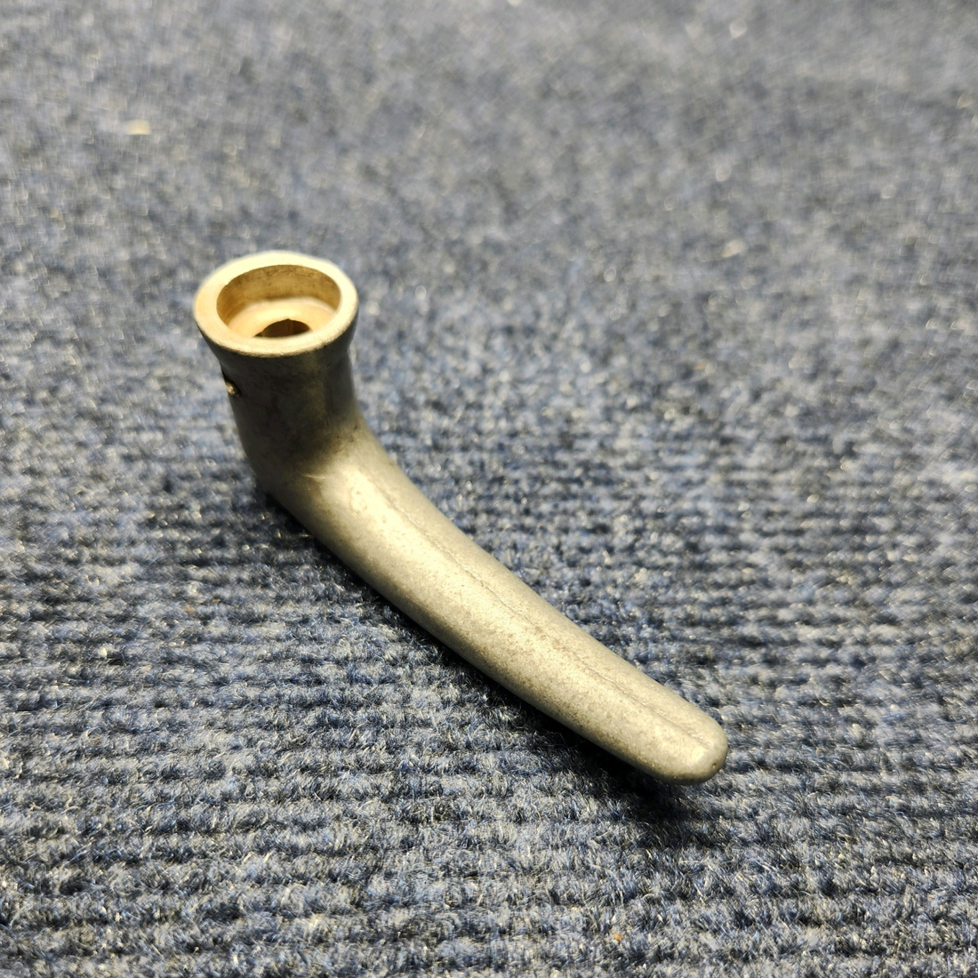 Used aircraft parts for sale, 1040BCH Beechcraft C23 SUNDOWNER CABIN DOOR LATCH INTERIOR HANDLE