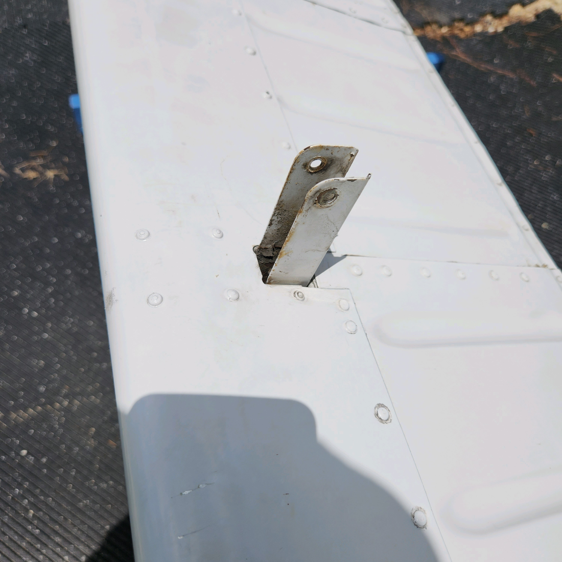 Used aircraft parts for sale, 65591-000 Piper PA32RT-300 FLAP ASSEMBLY LH SEE PHOTOS