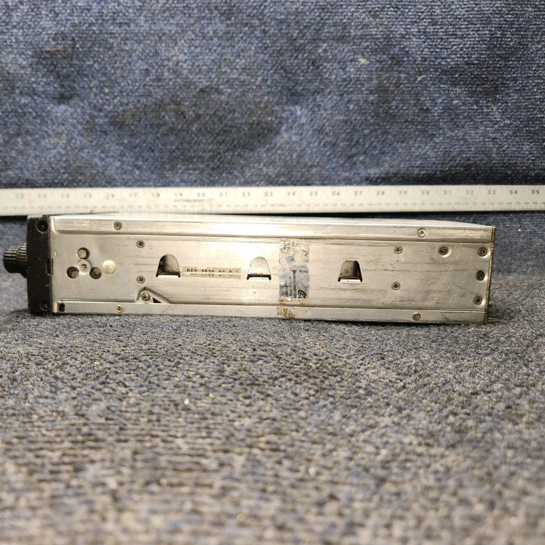 Used aircraft parts for sale, 069-1020-00 King KX-170B Piper PA28-161 Nav-Com with Tray - 14 Volts