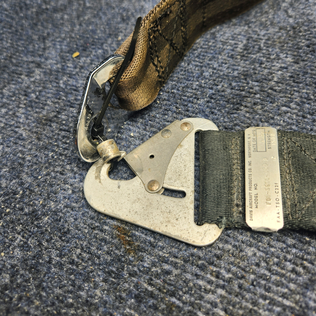 Used aircraft parts for sale, FDC-5900-160-3 Mooney M20K DAVIS AIRCRAFT PRODUCTS SEATBELT W SHOULDER STRAP-FDC-7275-8-1