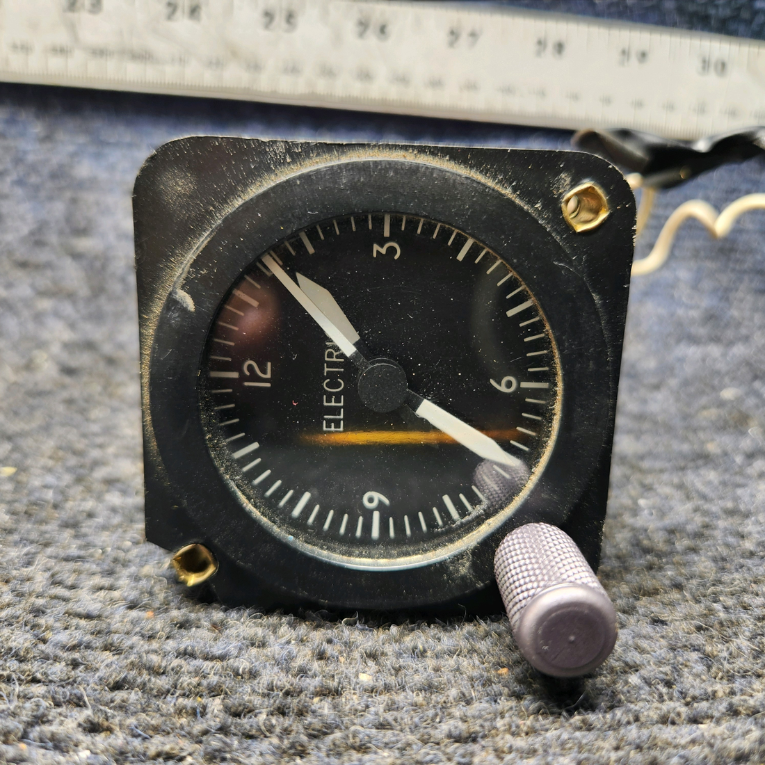 Used aircraft parts for sale, 613-2508 Borg Piper PA28-161 Instruments Electric Clock